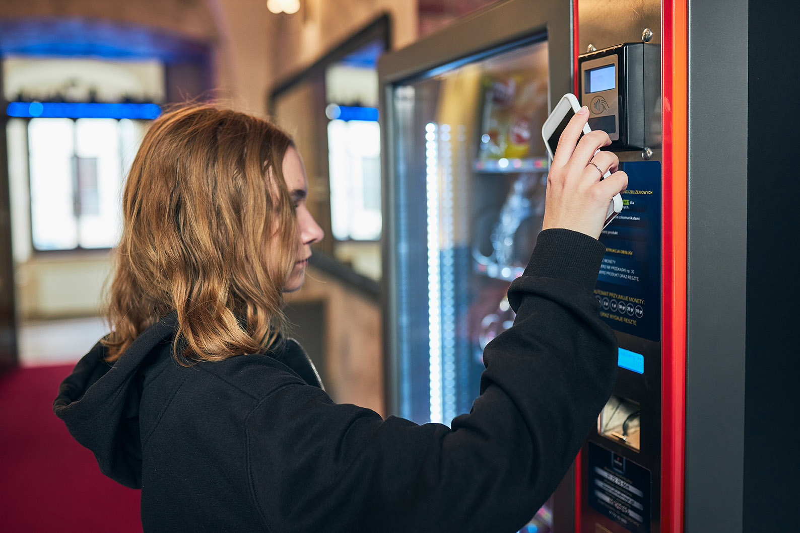 Industrial displays in vending machines | Unisystem - Display Supplier ...